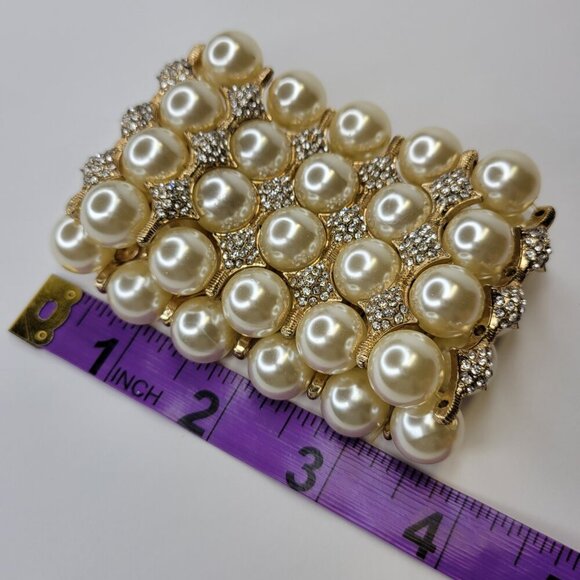 Statement Large White Pearl Ball Bead Stretchy Cuff Bracelet - Picture 8 of 10